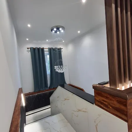 Bar Restorant Rrahimi Hotell